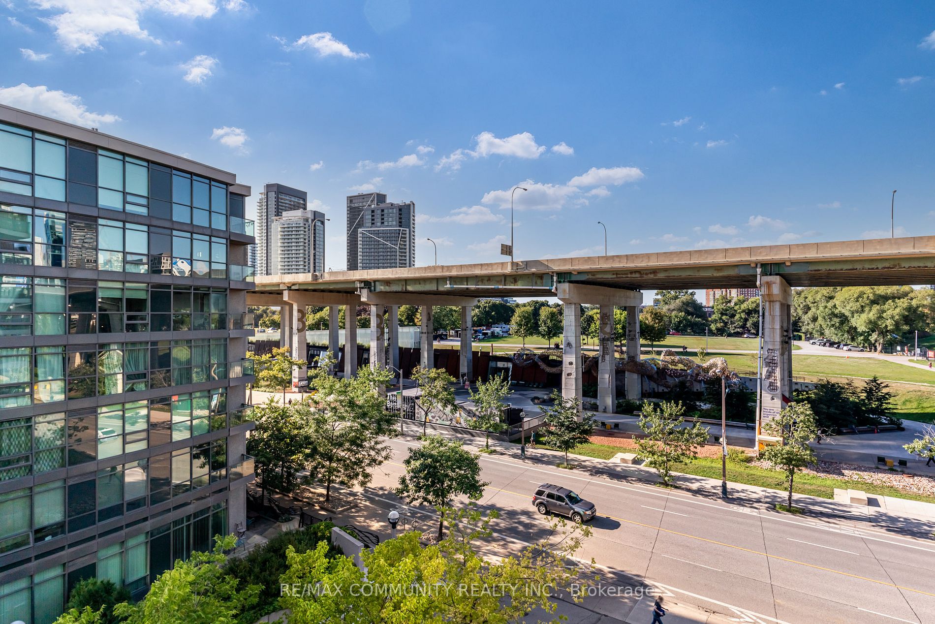 209 Fort York Blvd, #563