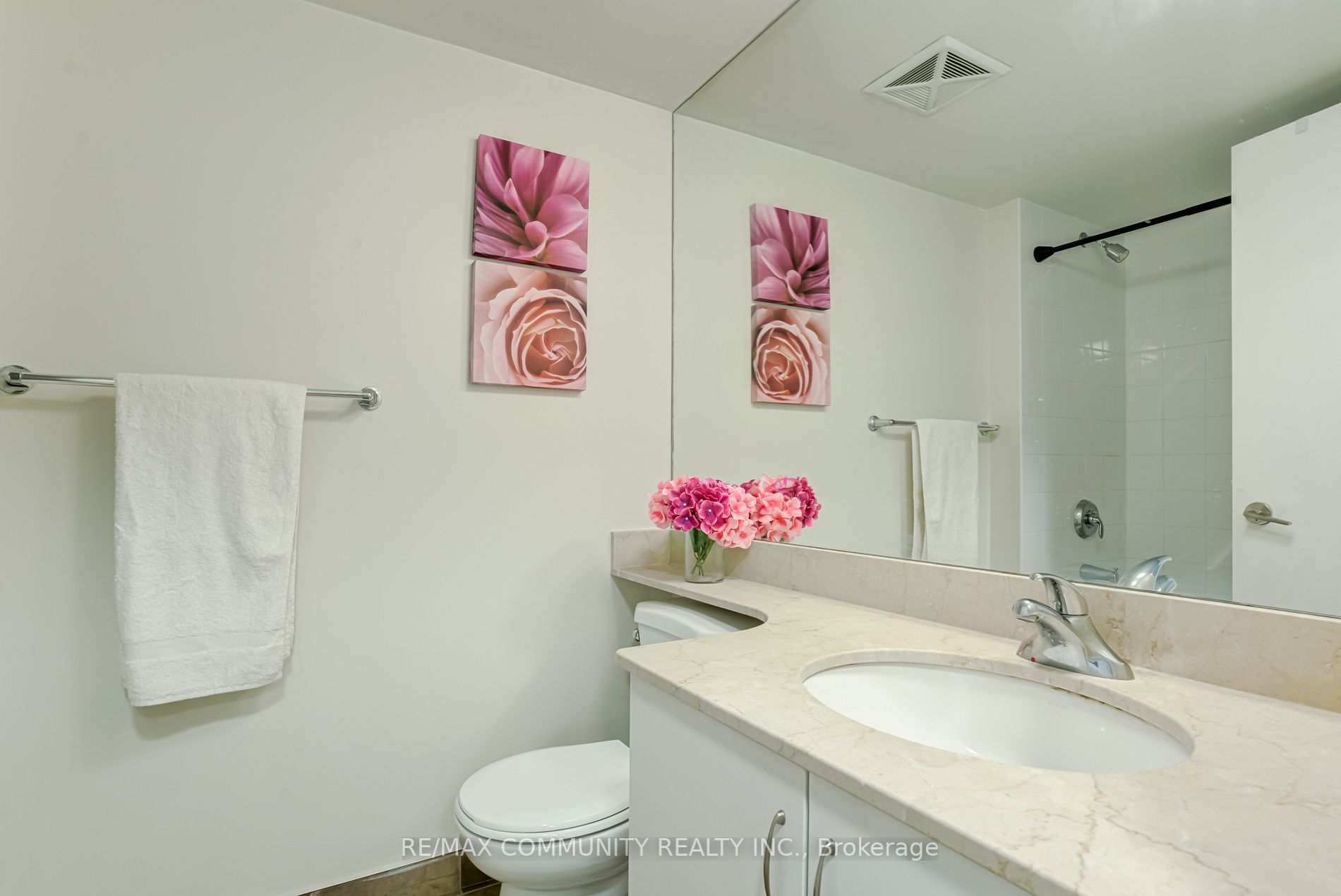 209 Fort York Blvd, #563