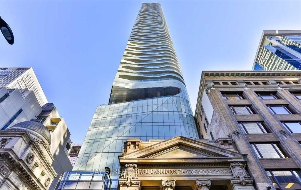 197 Yonge St, #1105