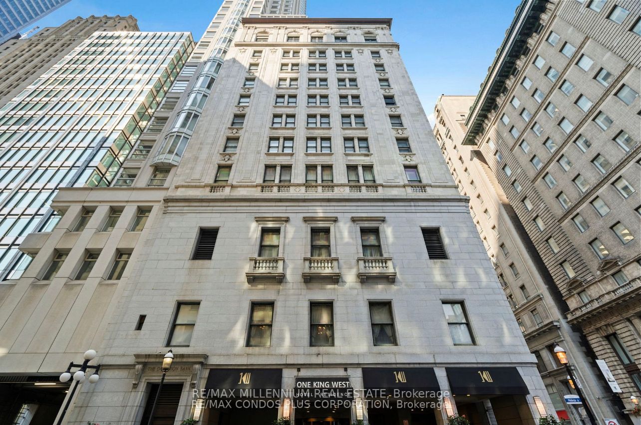 1 King St W, #814