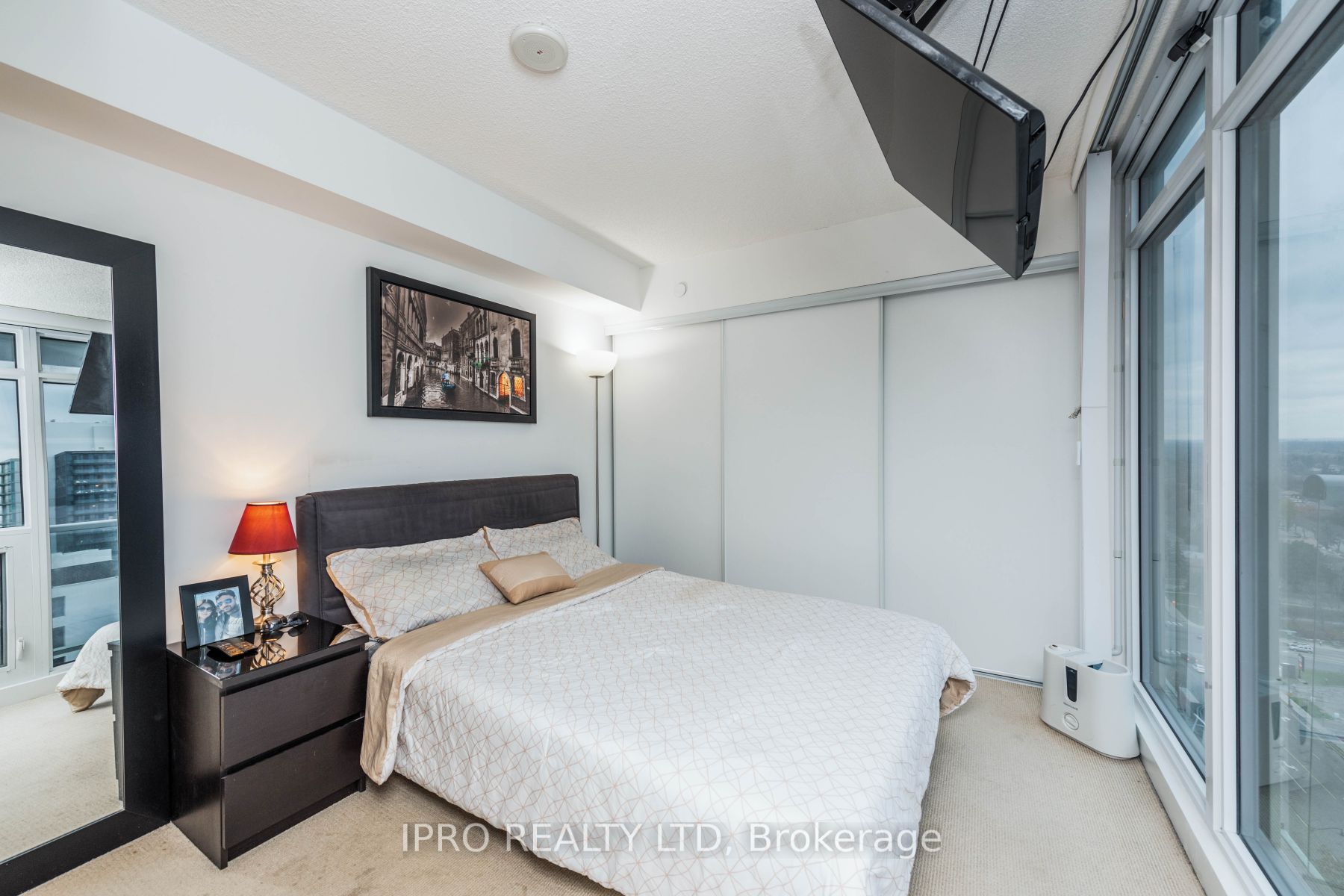 72 Esther Shiner Blvd, #2115