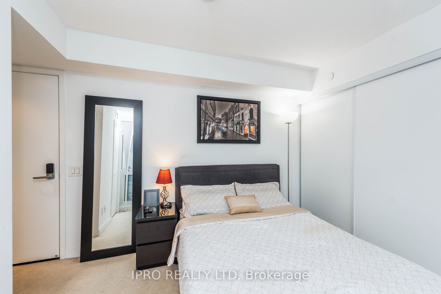 72 Esther Shiner Blvd, #2115