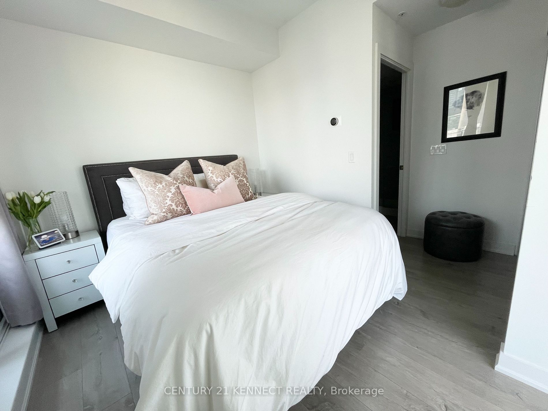 199 Richmond St, #2302
