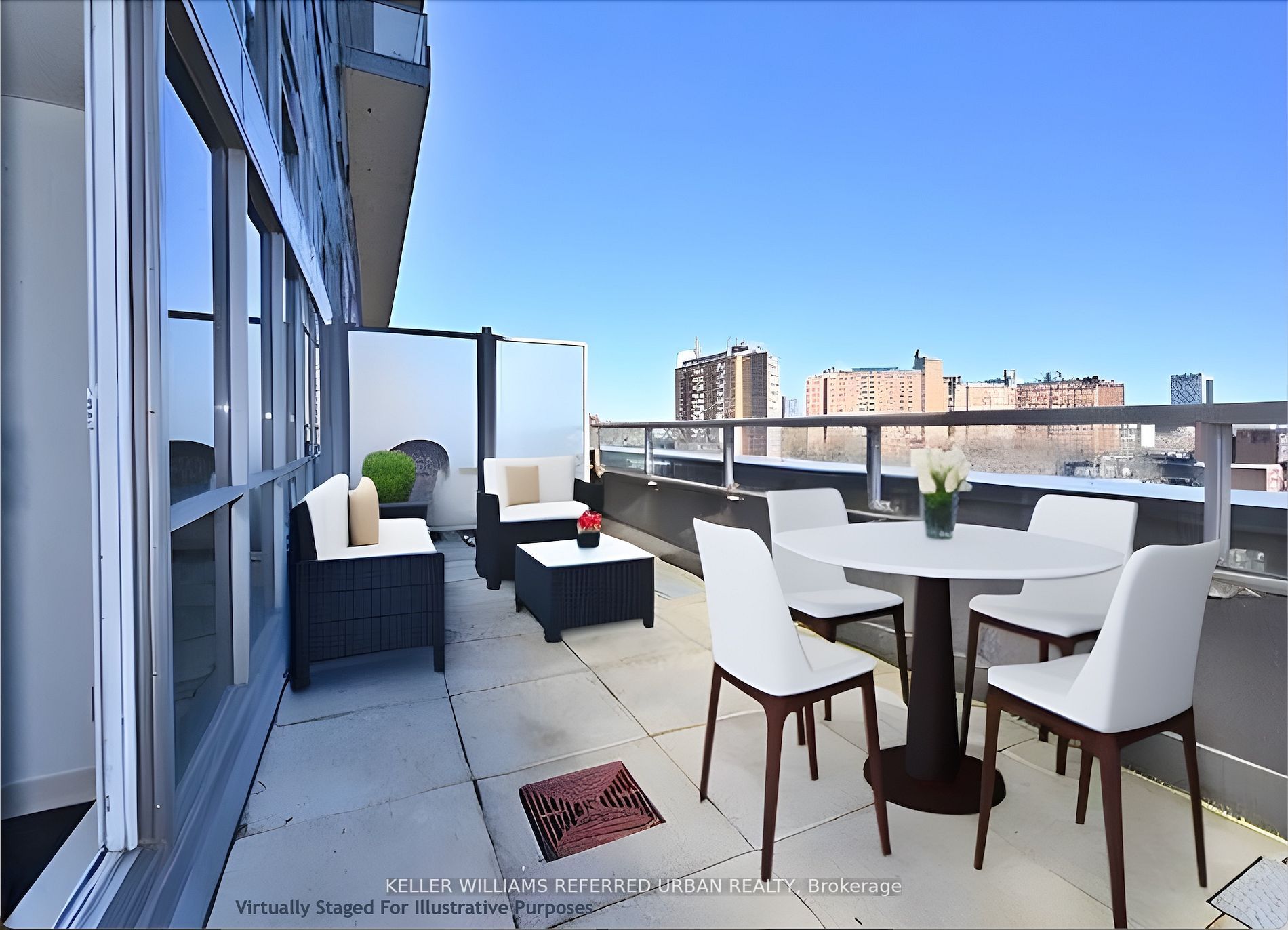 320 Richmond St E, #701