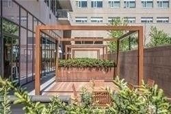 70 Roehampton Ave, #412