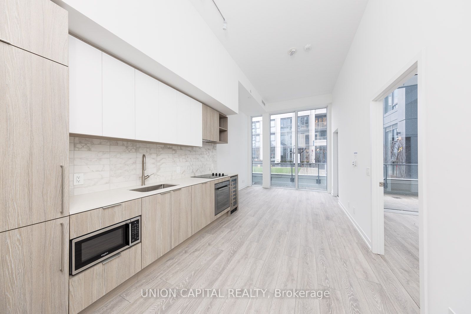 2020 Bathurst St, #223