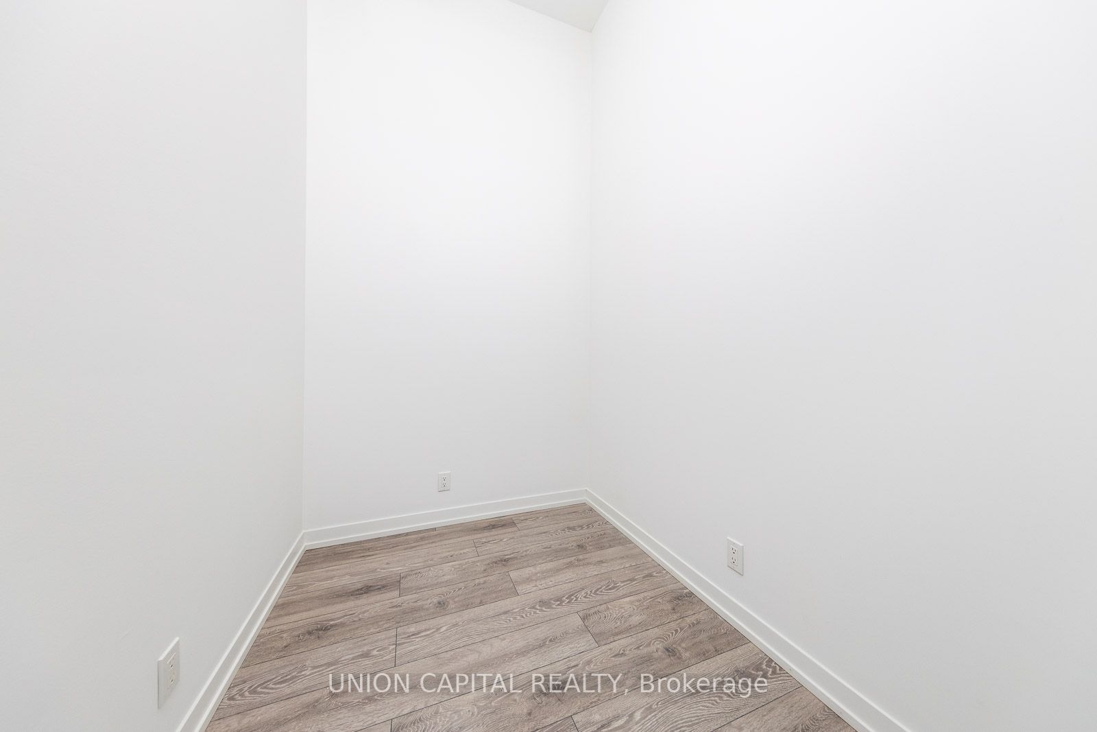 2020 Bathurst St, #223