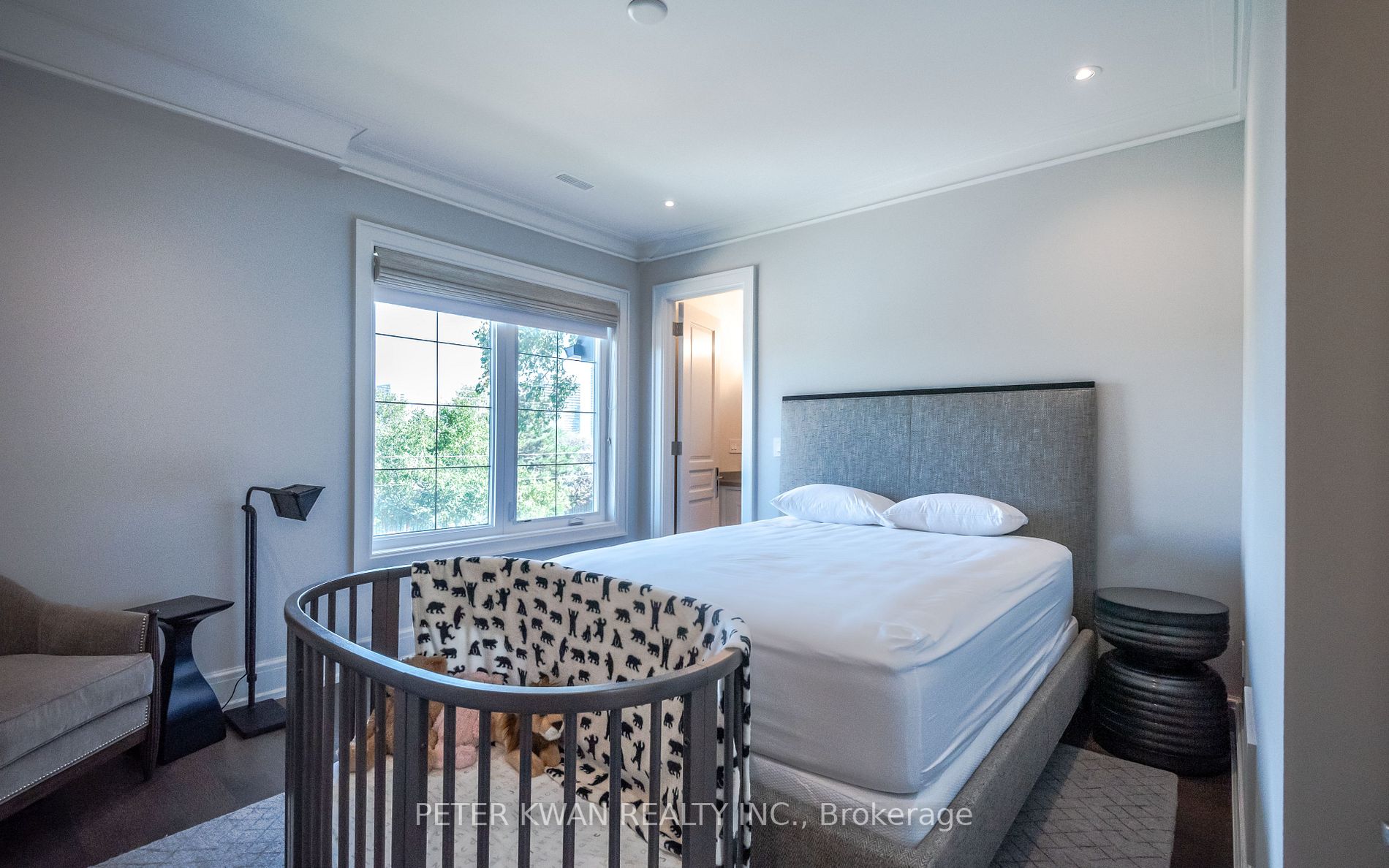 27 Whittaker Cres