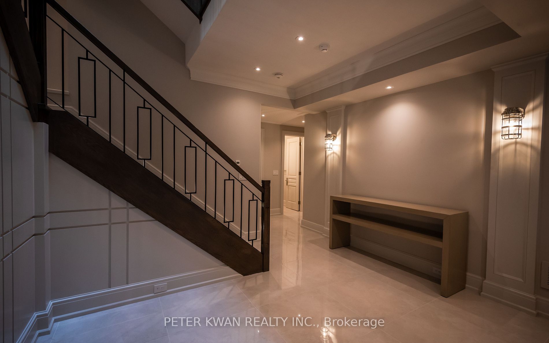 27 Whittaker Cres