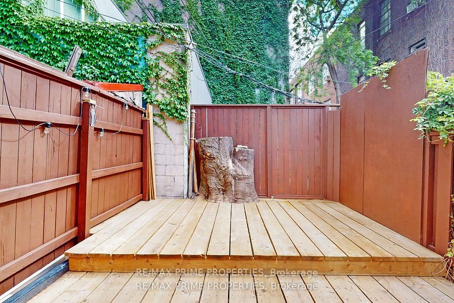 3 Percy St