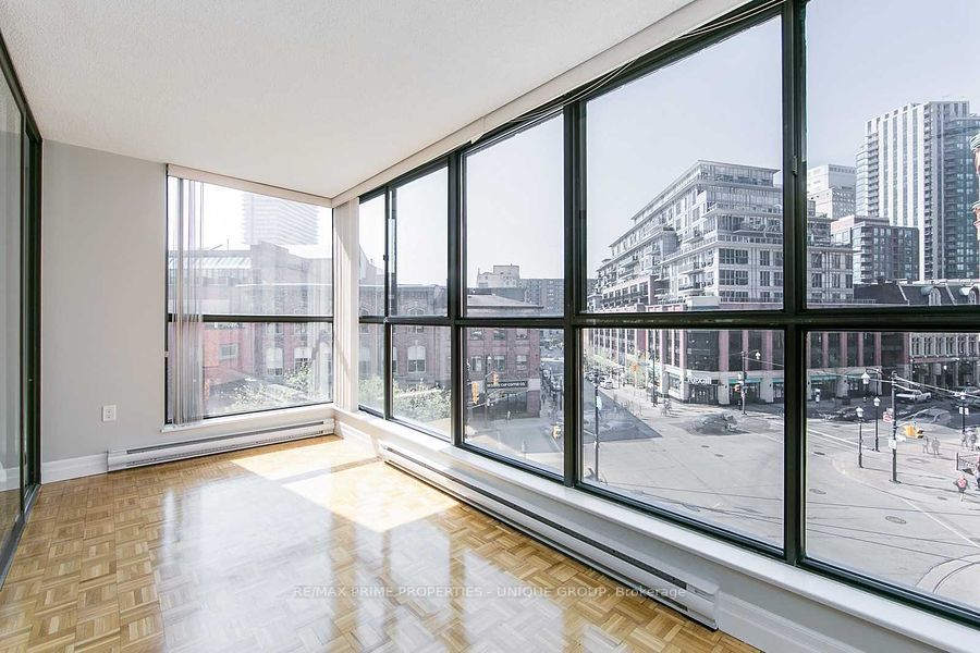 35 Church St, #403