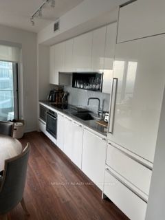 117 Mcmahon Dr, #3807