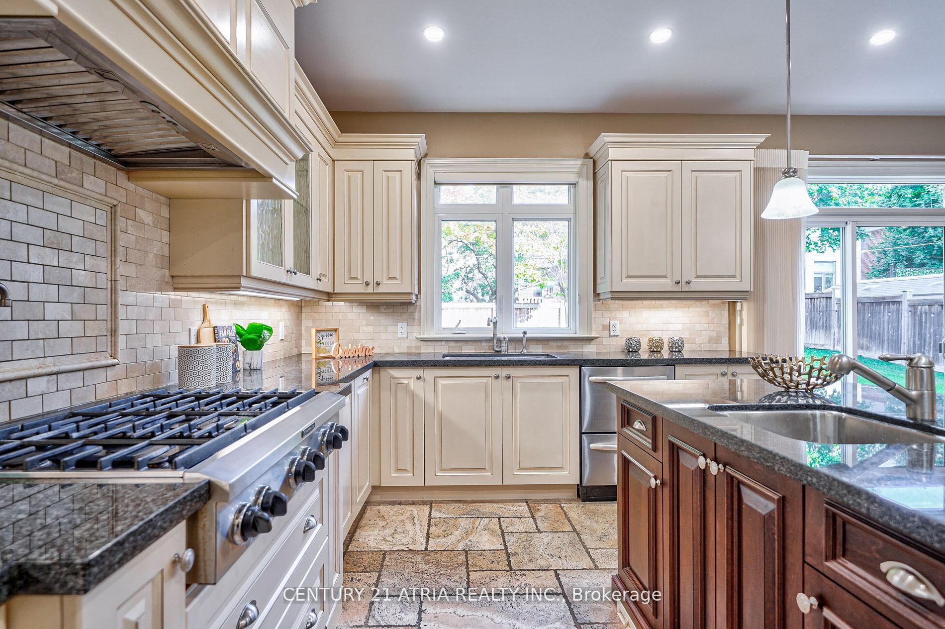 130 York Mills Rd