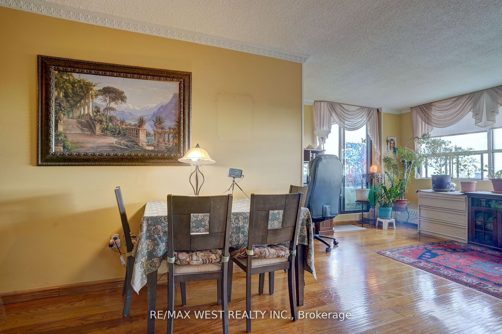 25 Sunrise Ave, #Ph07