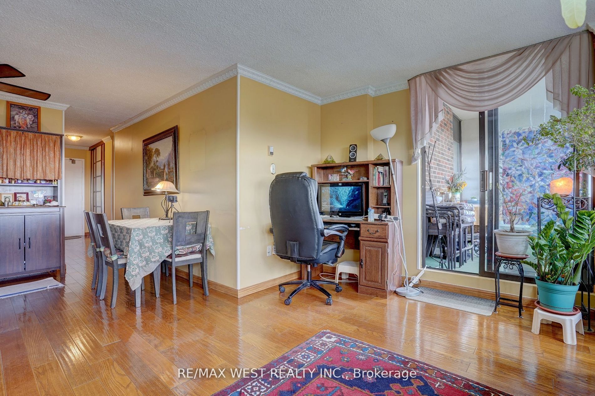 25 Sunrise Ave, #Ph07