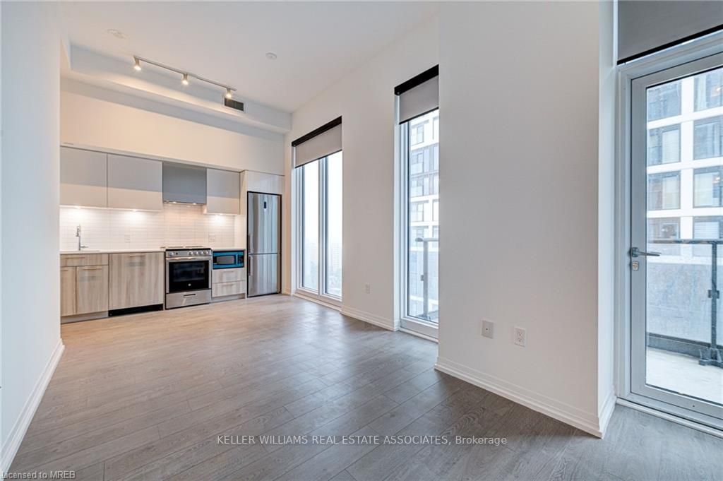 251 Jarvis St, #2001