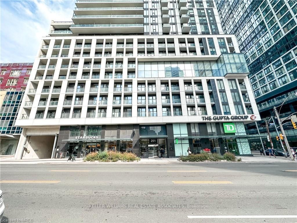 251 Jarvis St, #2001