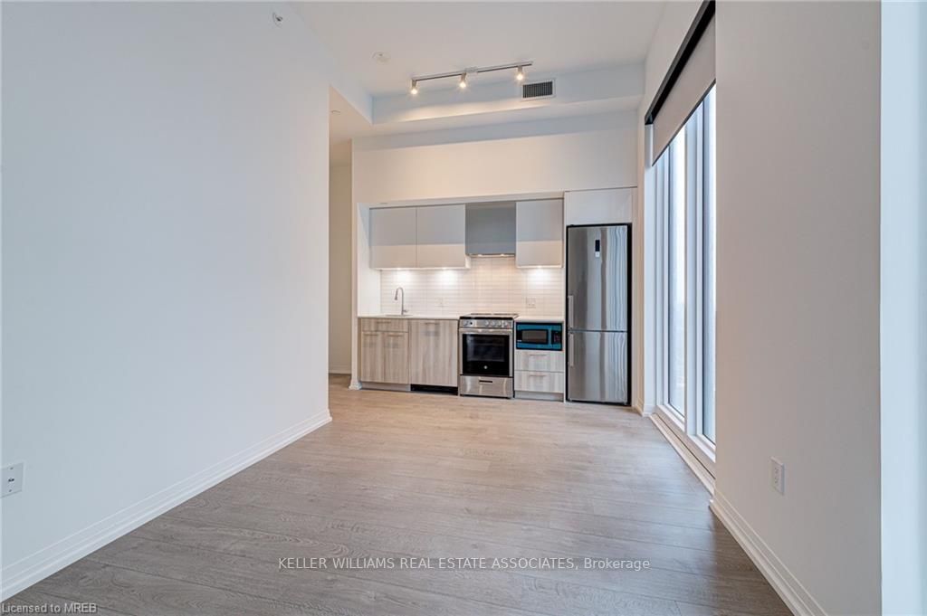 251 Jarvis St, #2001