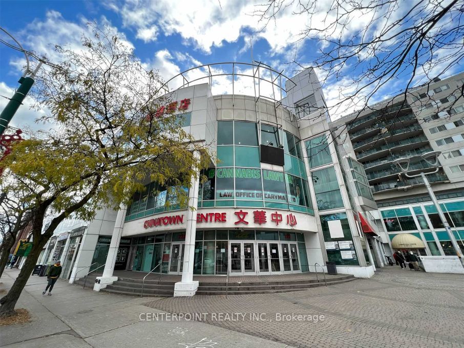 222 Spadina Ave, #118 B