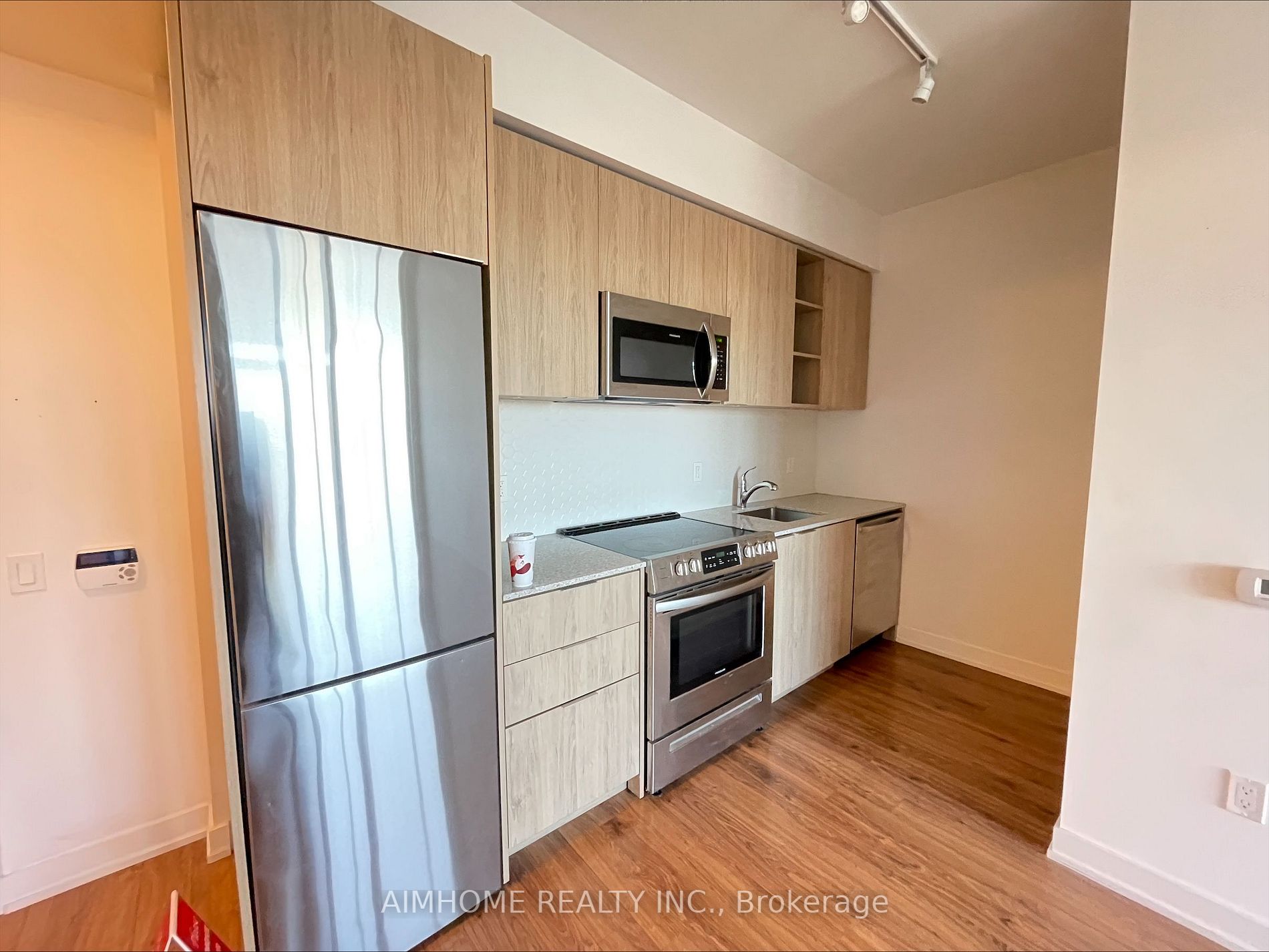 30 Ordnance St, #908