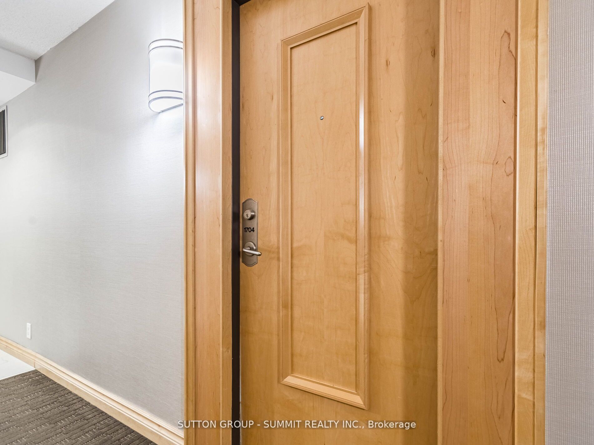 212 Eglinton Ave E, #1704