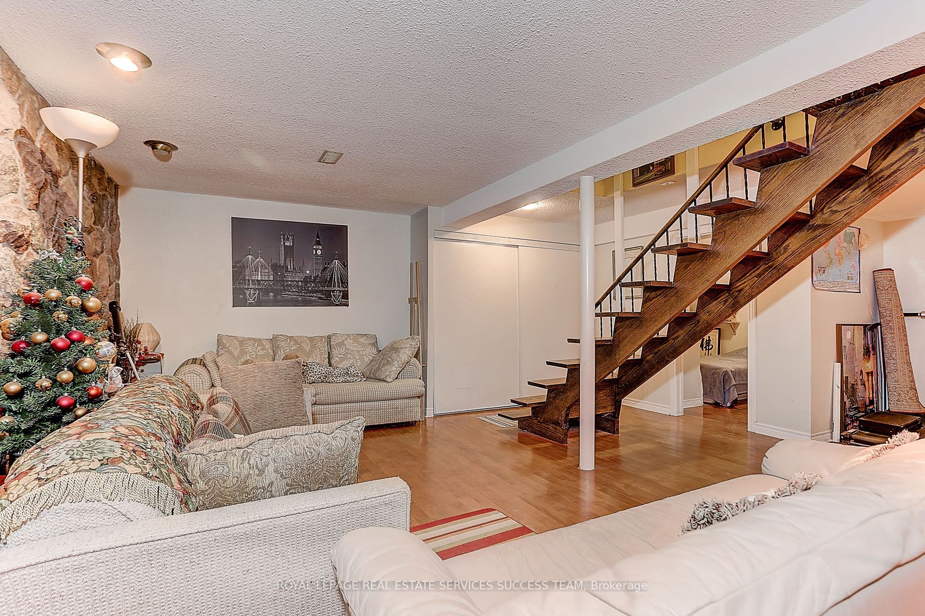 85 Endsleigh Cres