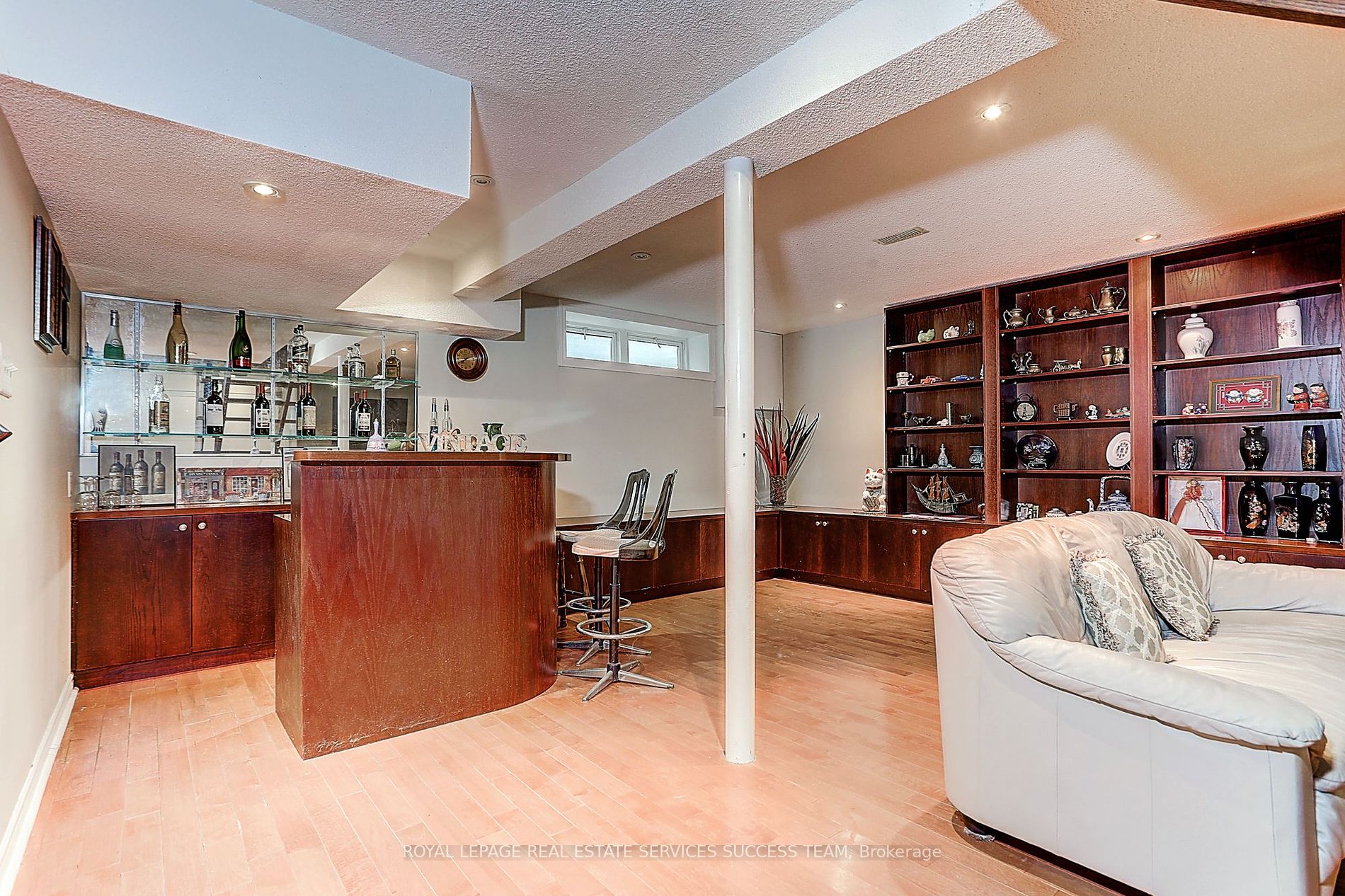 85 Endsleigh Cres