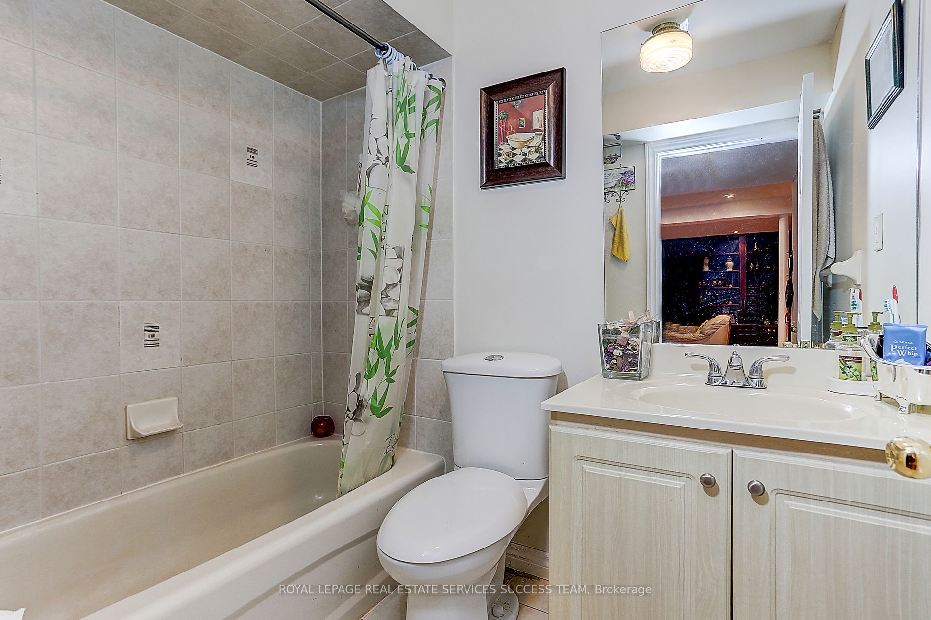 85 Endsleigh Cres