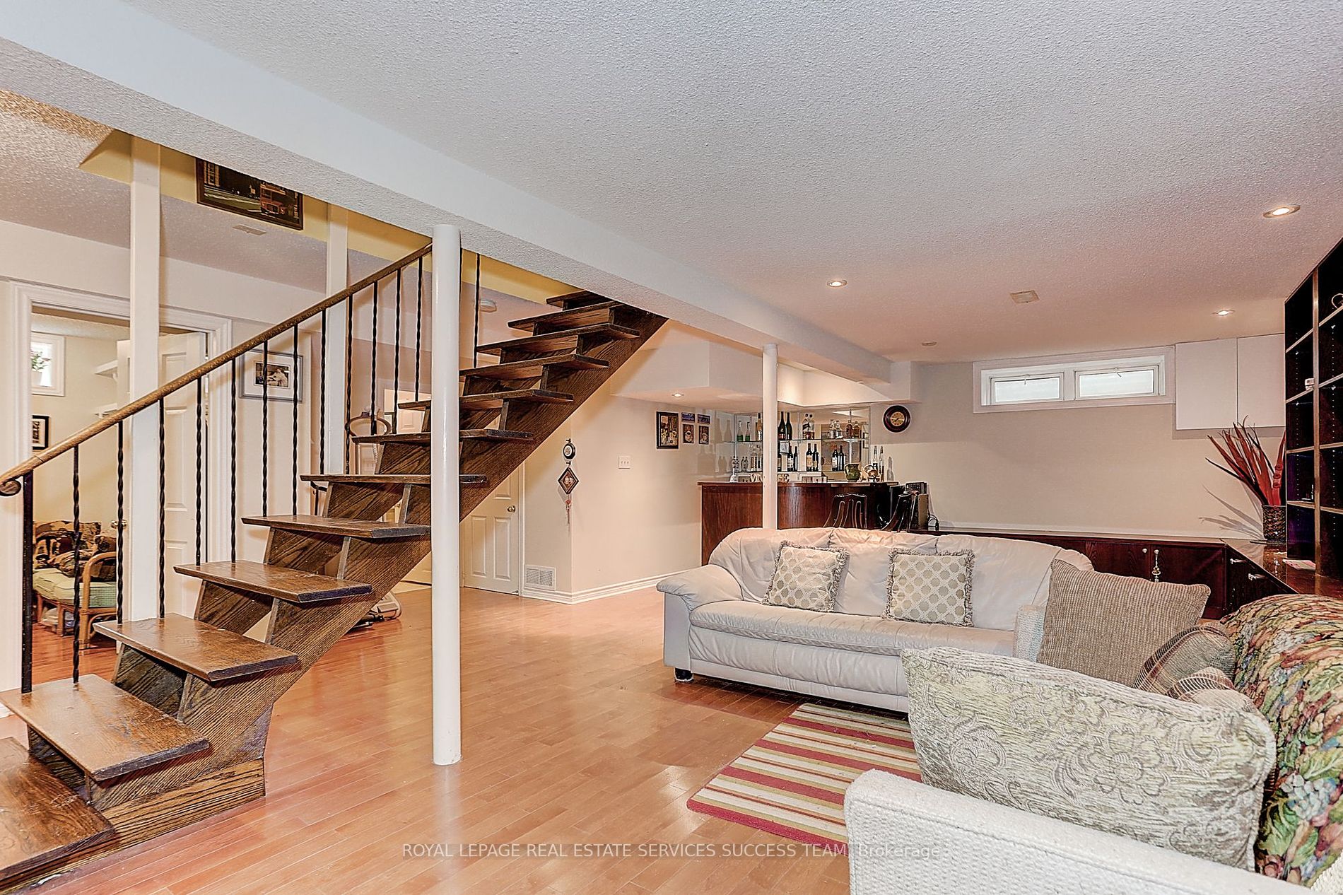 85 Endsleigh Cres