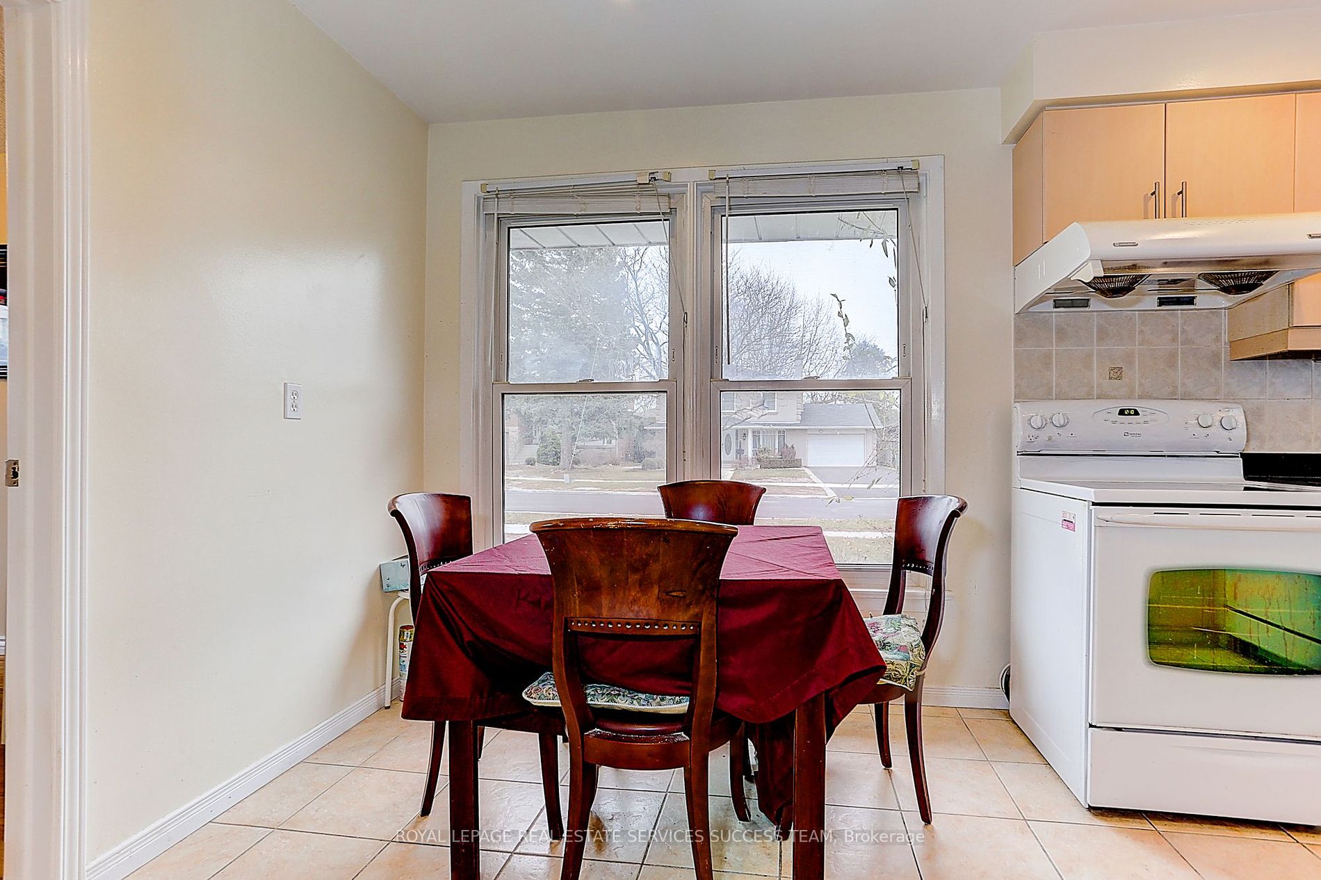 85 Endsleigh Cres