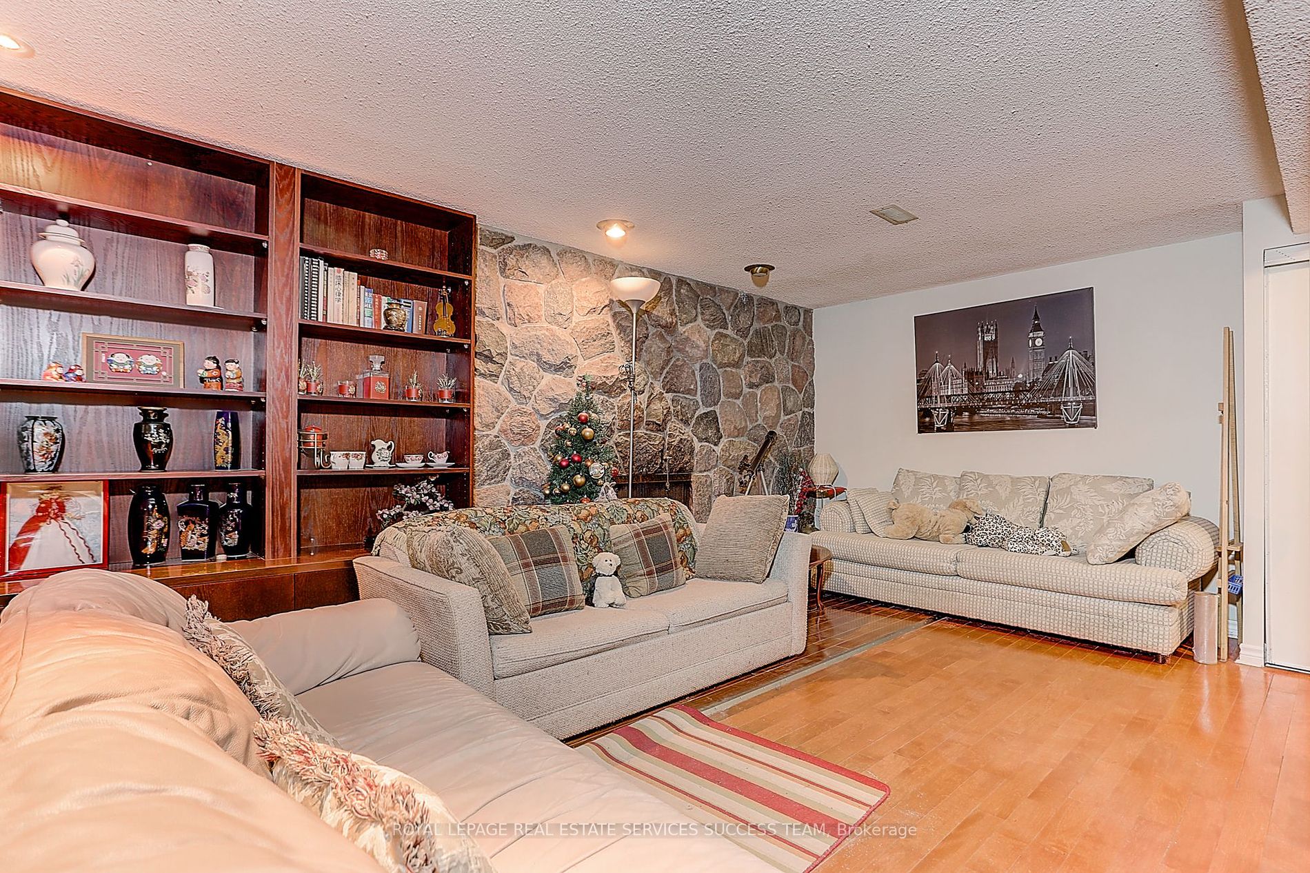 85 Endsleigh Cres