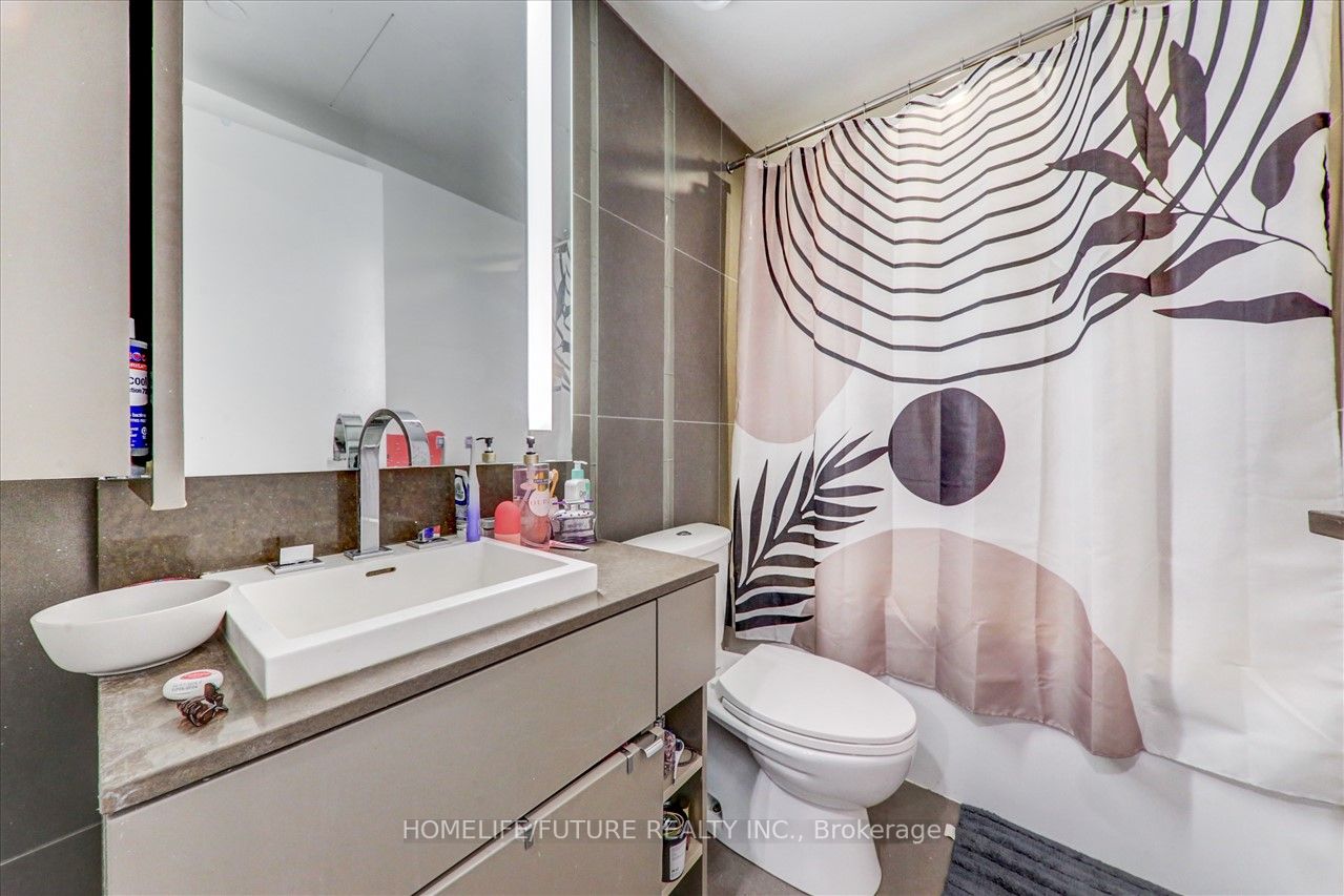 101 Peter St W, #2805