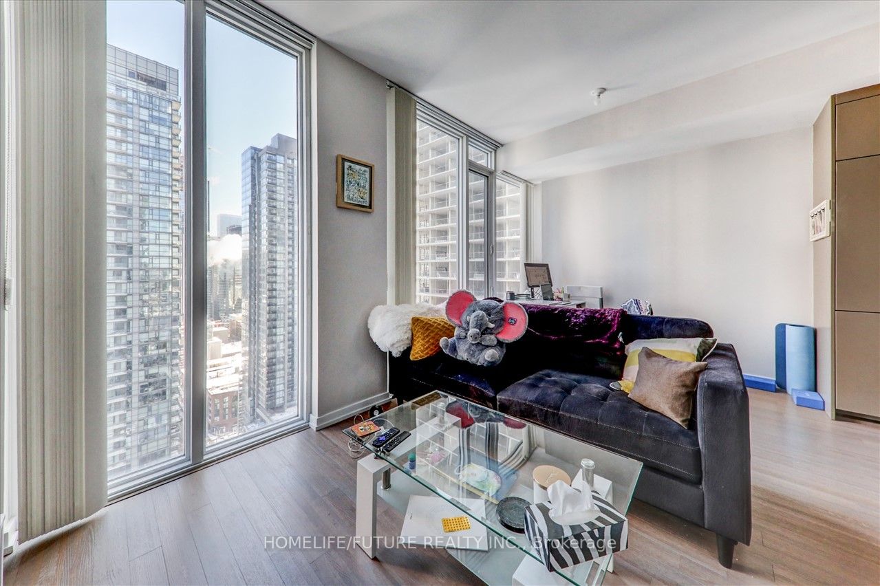 101 Peter St W, #2805