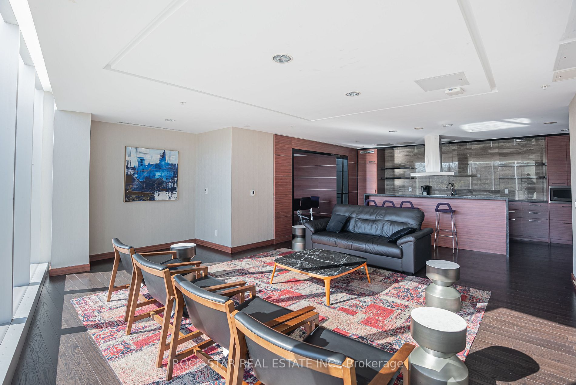 120 Bayview Ave, #N103