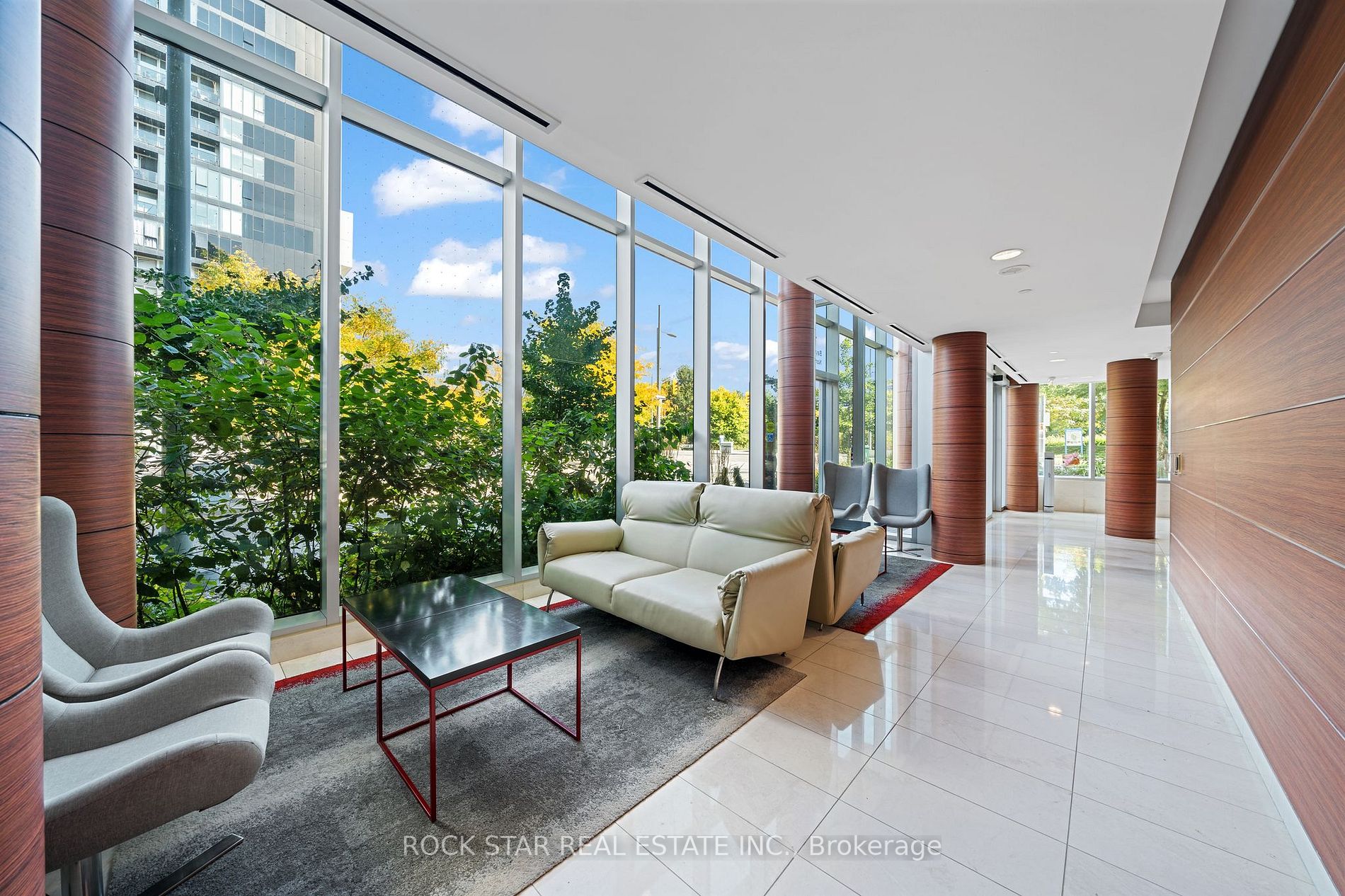 120 Bayview Ave, #N103