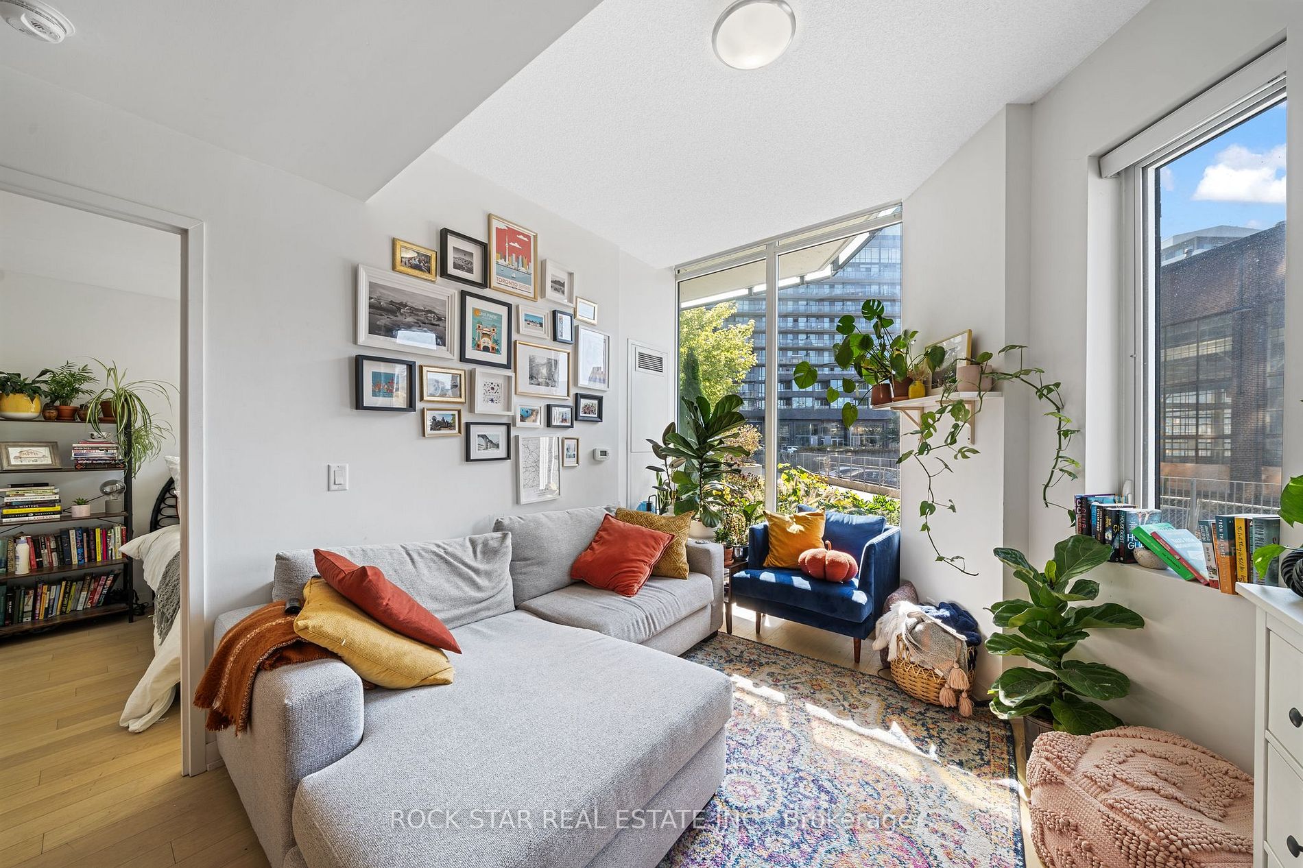 120 Bayview Ave, #N103