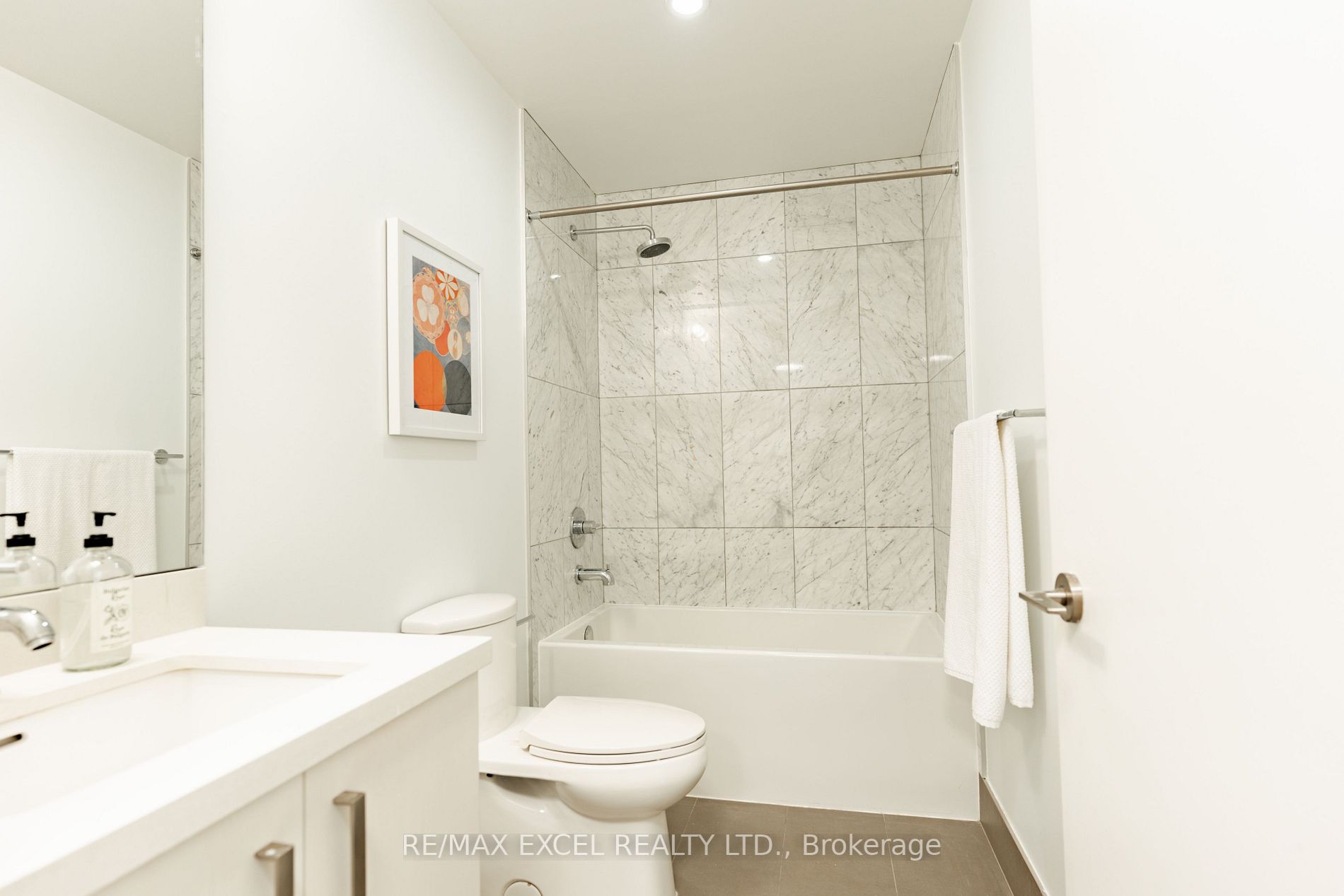 455 Front St E, #S109
