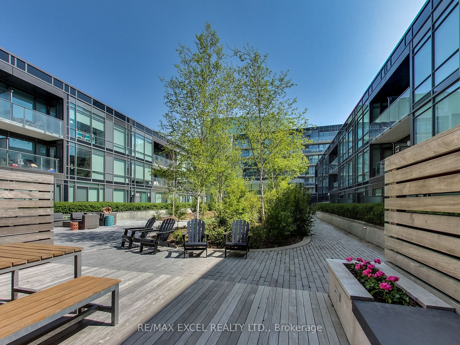 455 Front St E, #S109