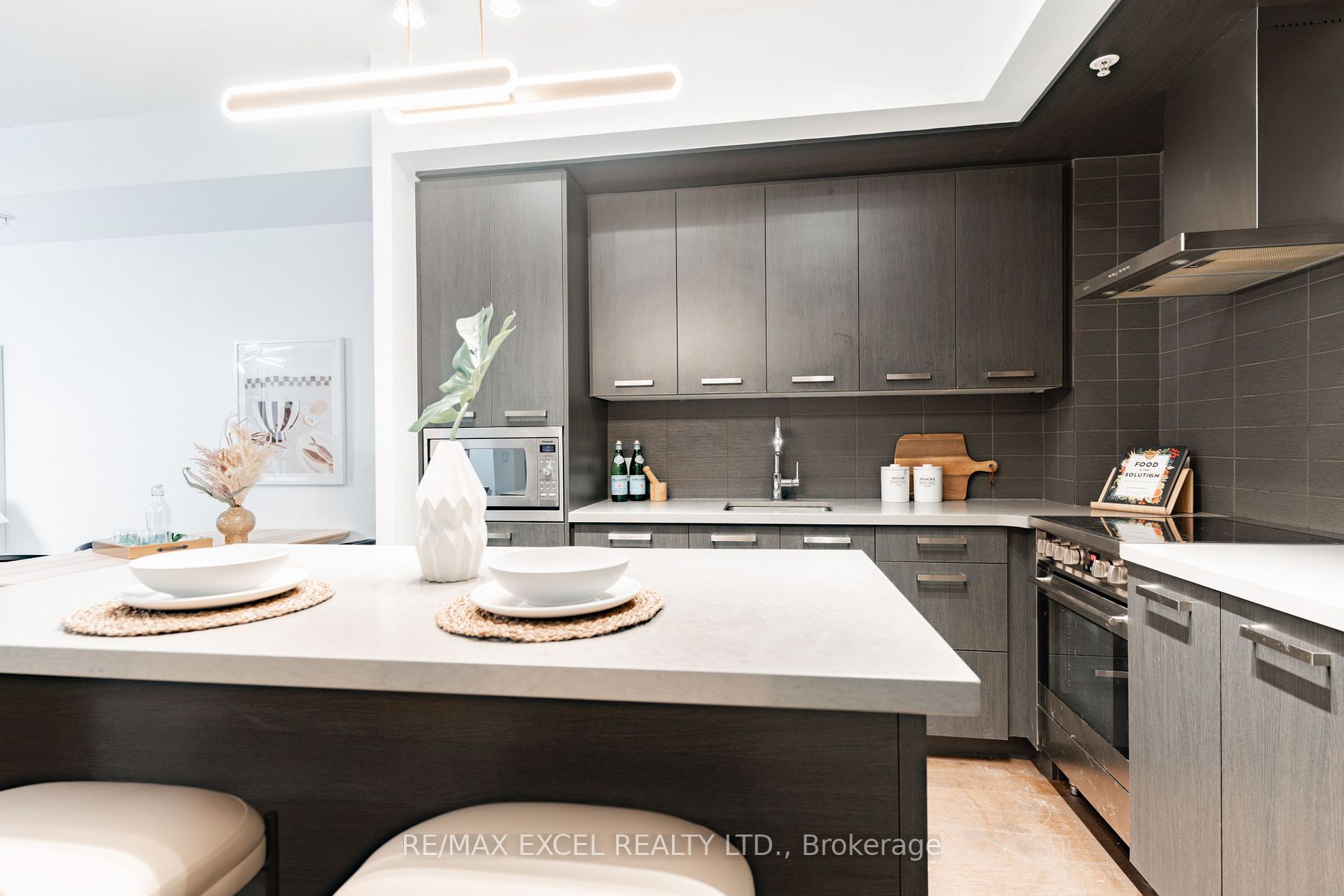 455 Front St E, #S109