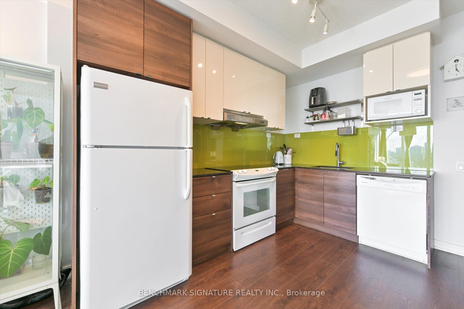 121 Mcmahon Dr, #2612