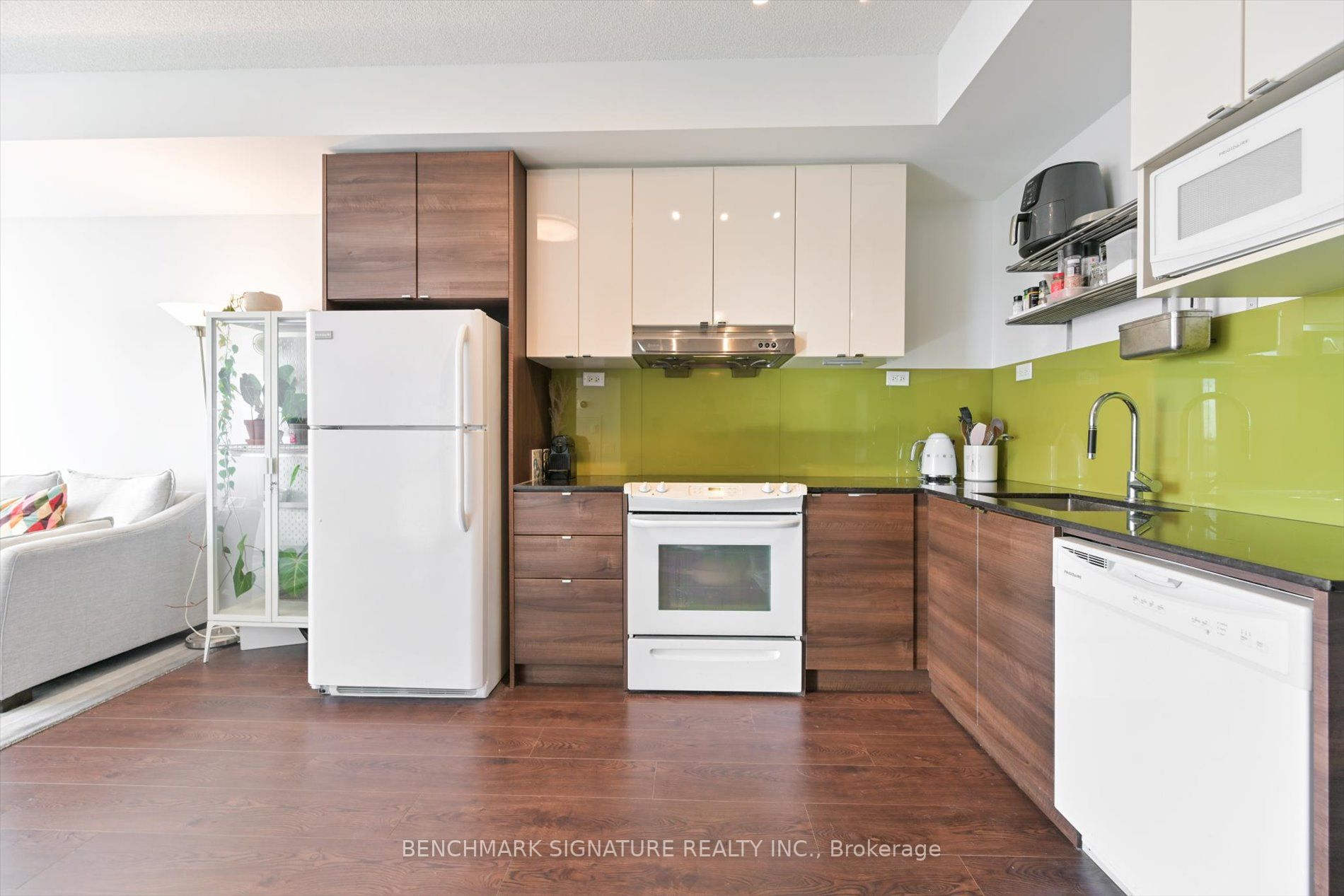 121 Mcmahon Dr, #2612