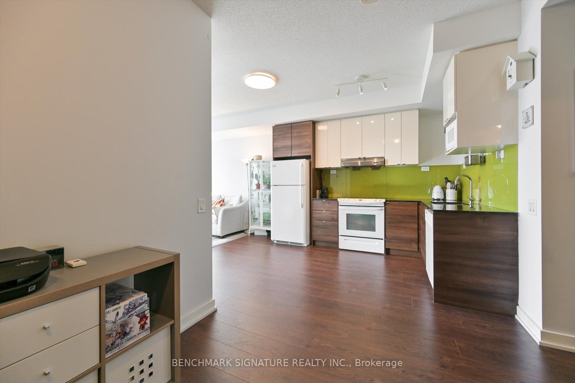 121 Mcmahon Dr, #2612