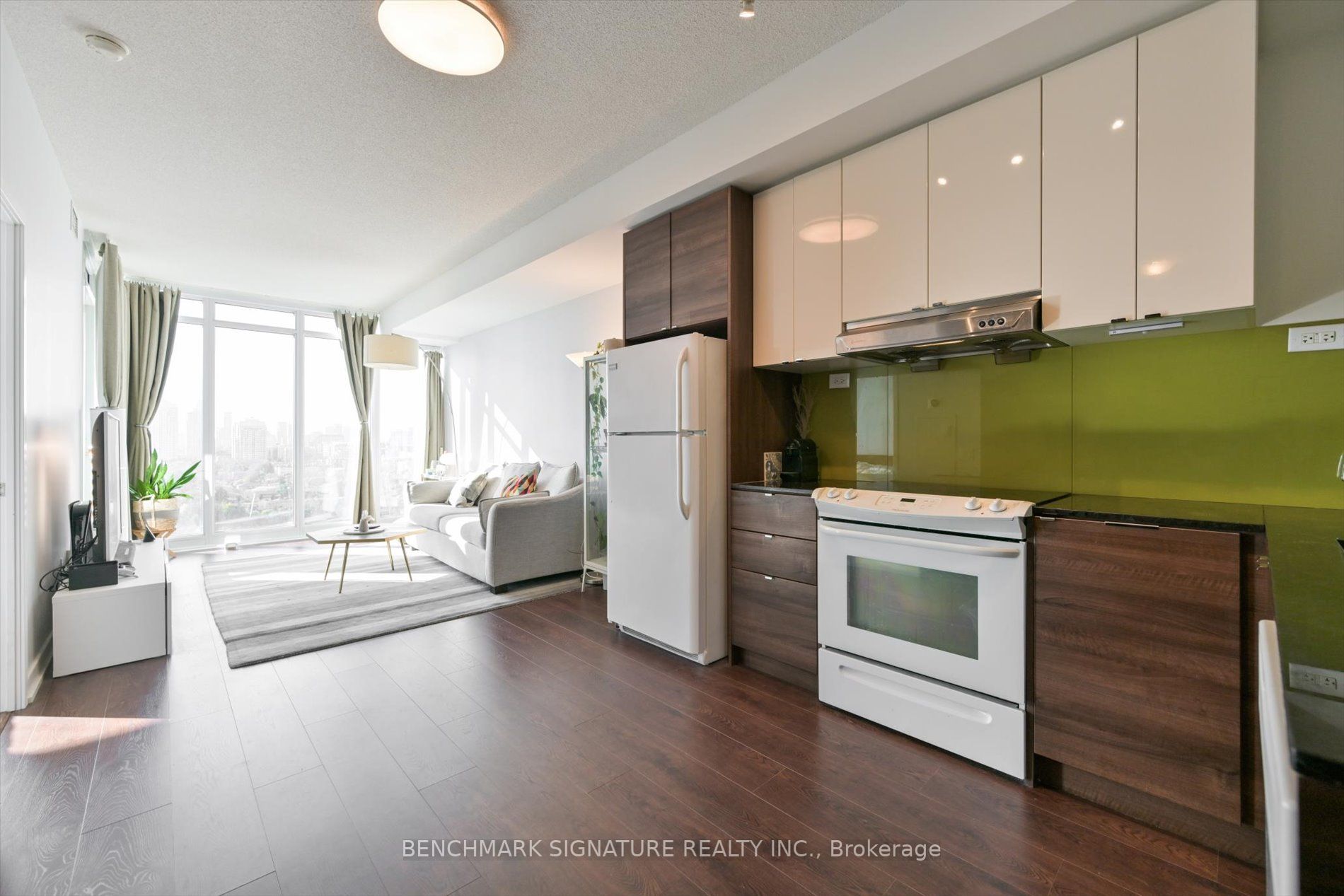 121 Mcmahon Dr, #2612