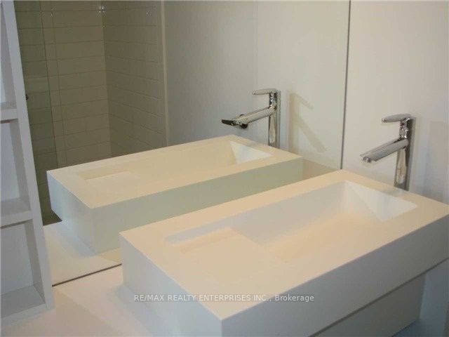 38 Dan Leckie Way, #1205