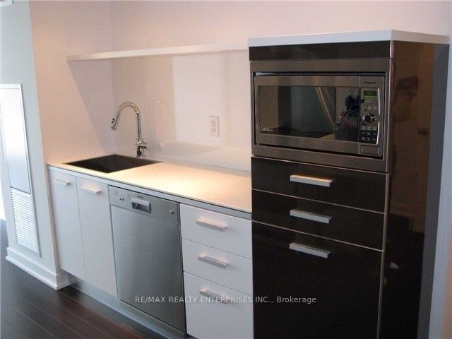 38 Dan Leckie Way, #1205