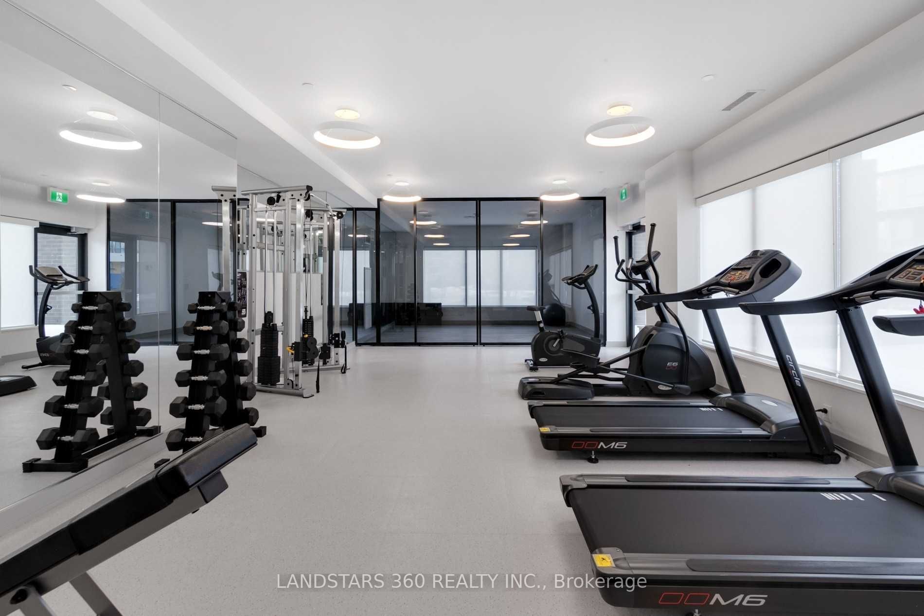 180 Fairview Mall Dr, #1912
