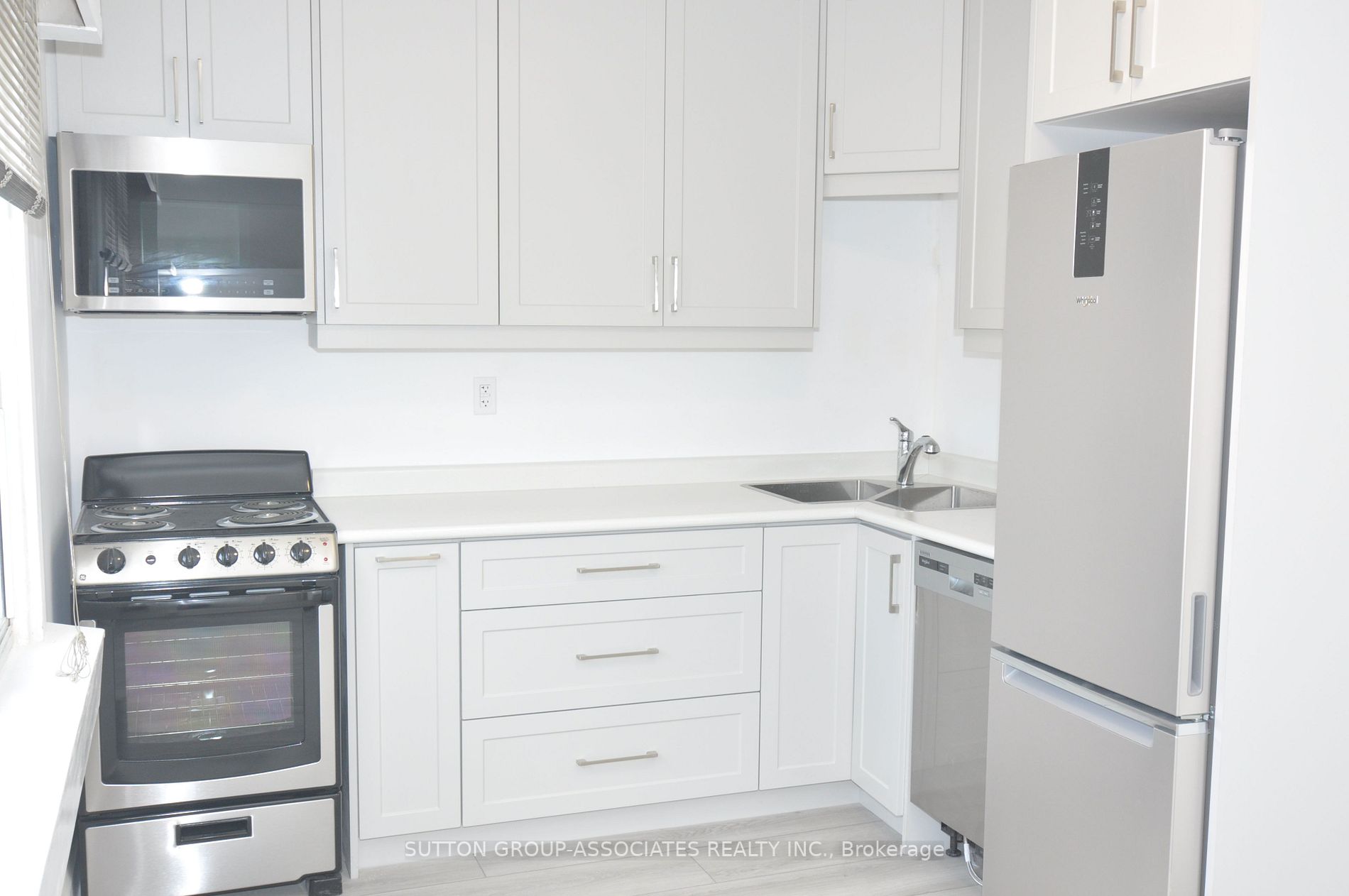 1208 College St, #2nd Fl