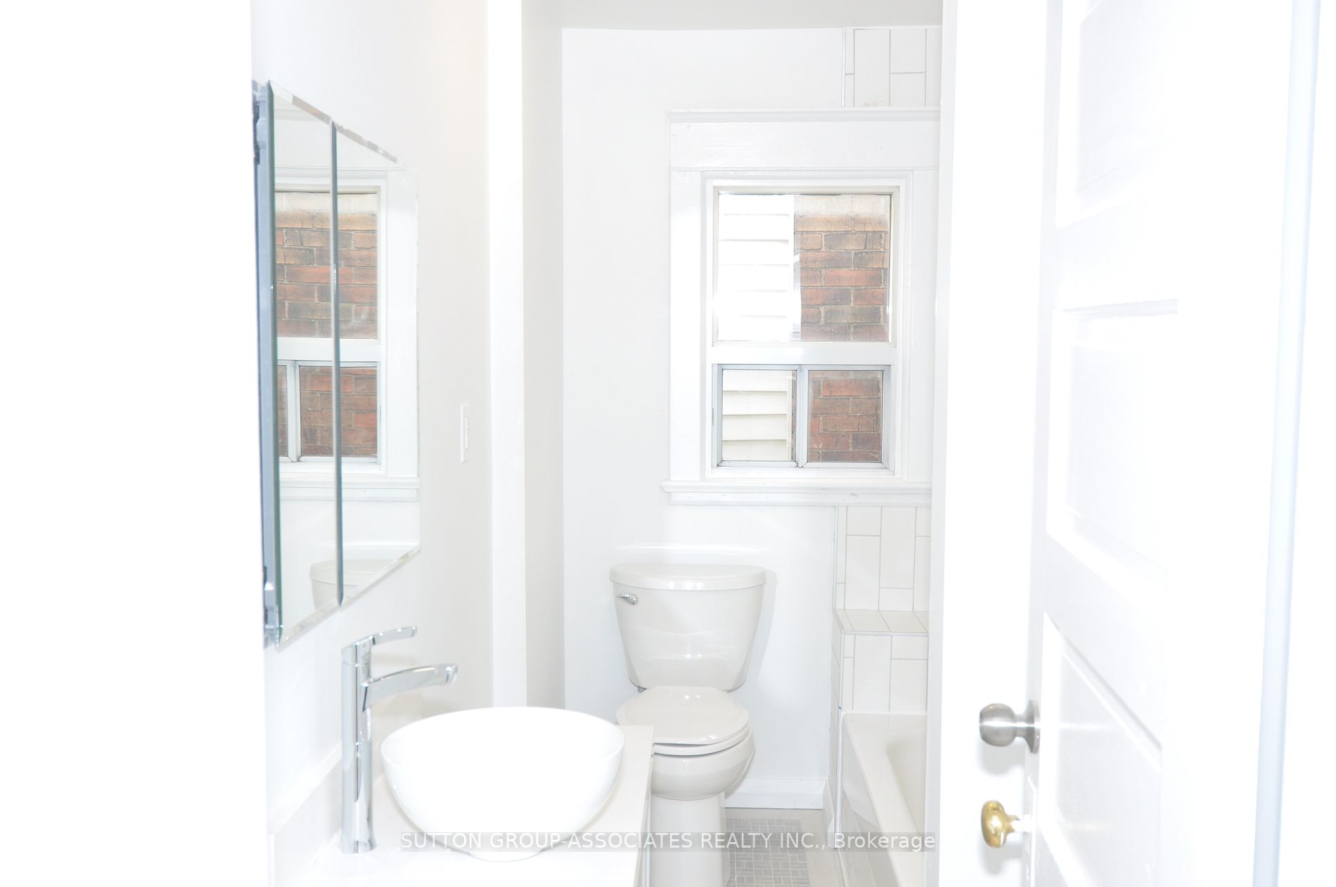 1208 College St, #2nd Fl