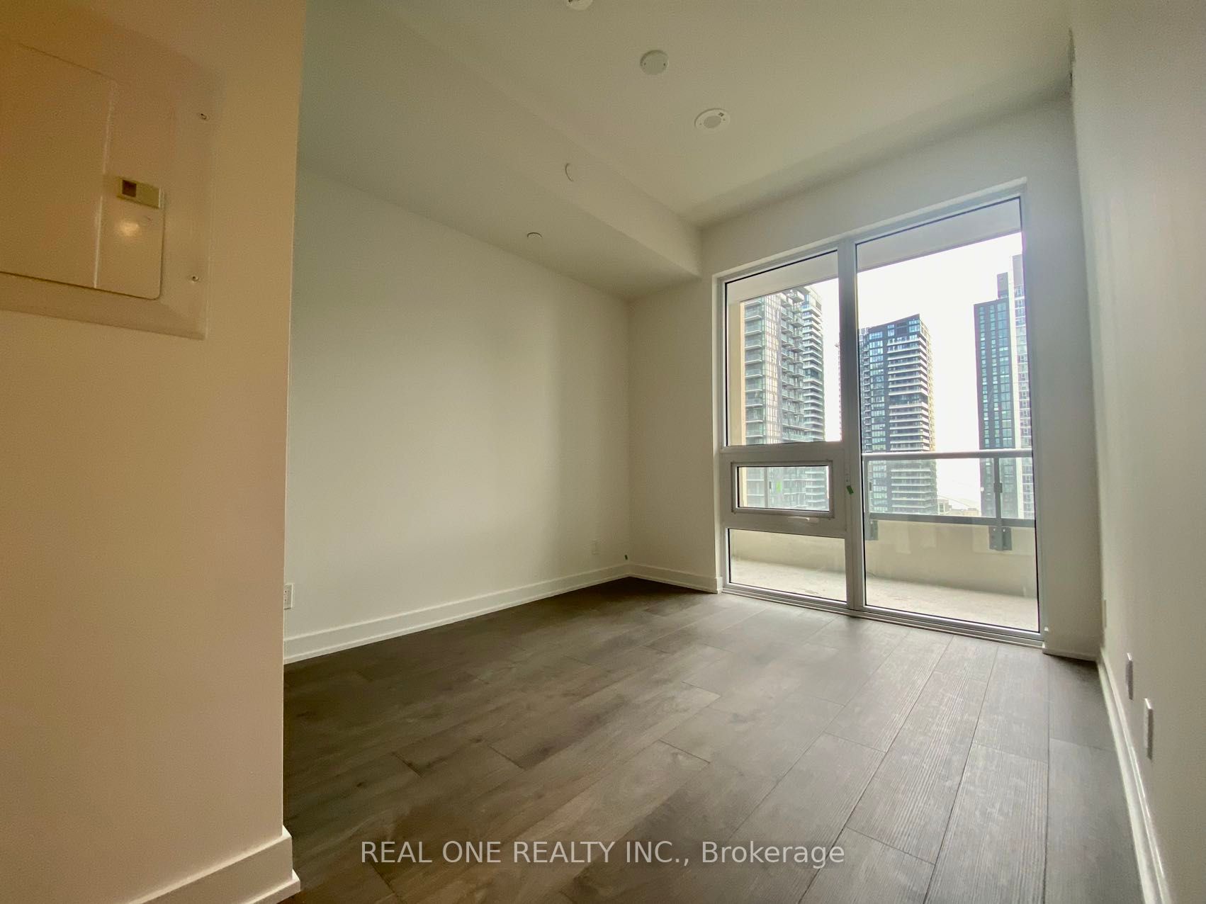 108 Peter St, #2607
