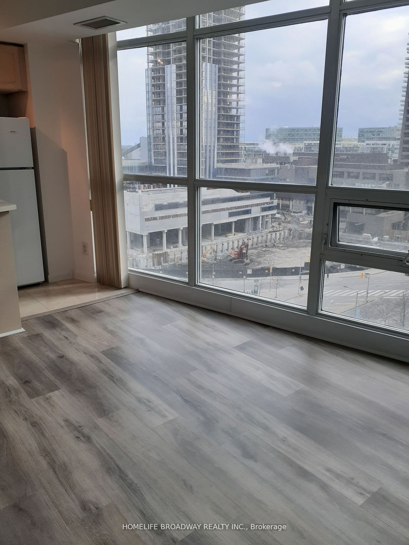18 Yonge St, #1212